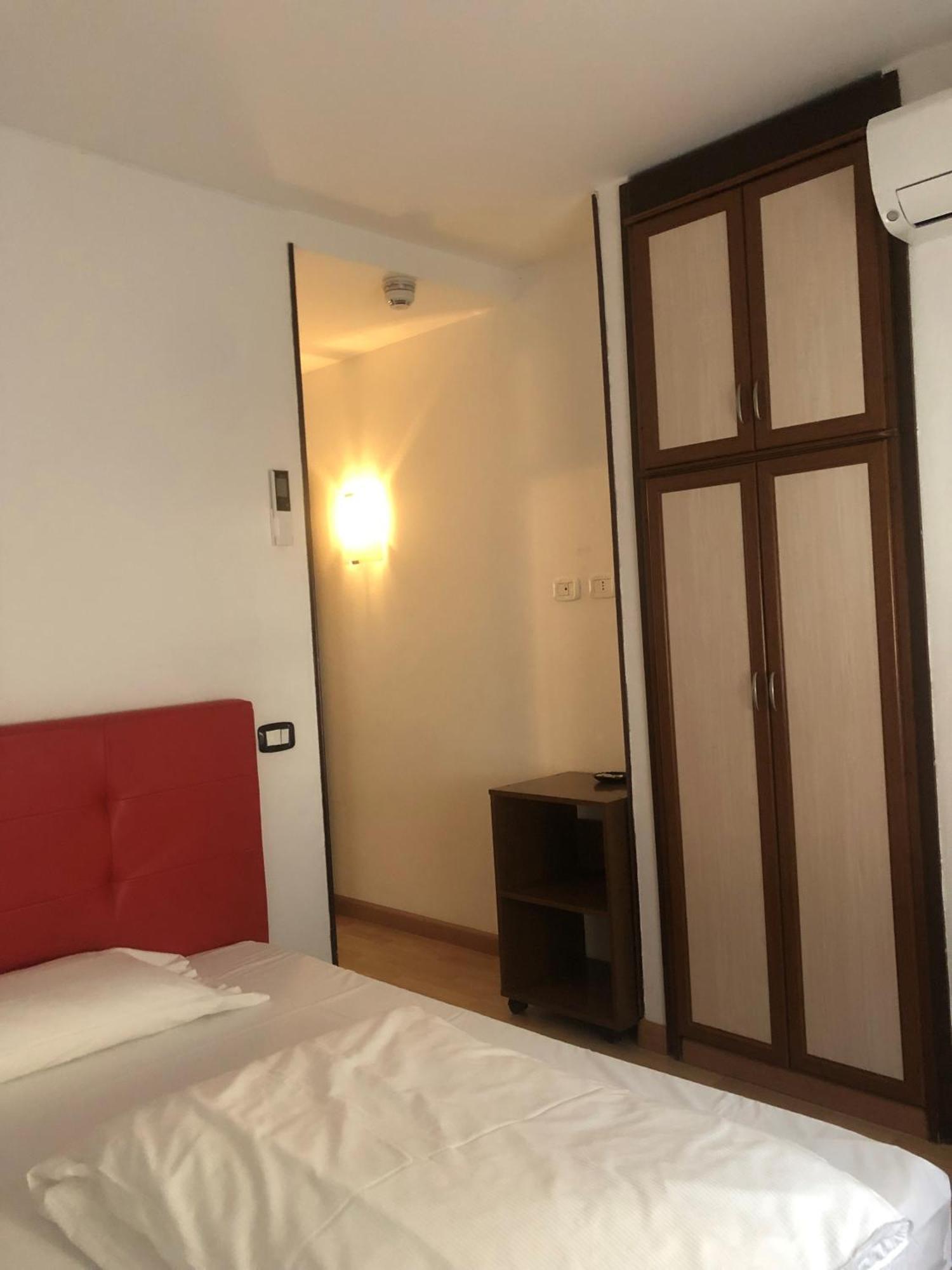 Hotel Sole Holiday Арко Екстер'єр фото