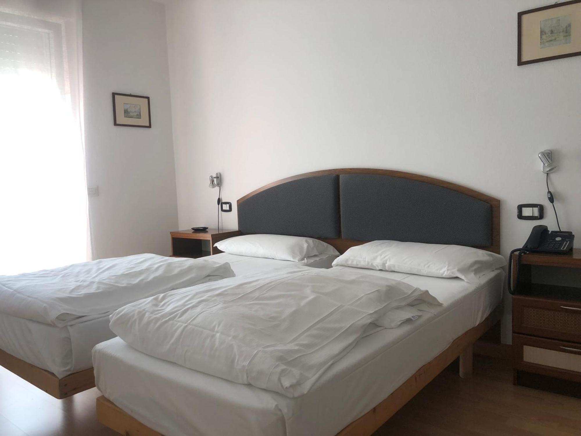 Hotel Sole Holiday Арко Екстер'єр фото